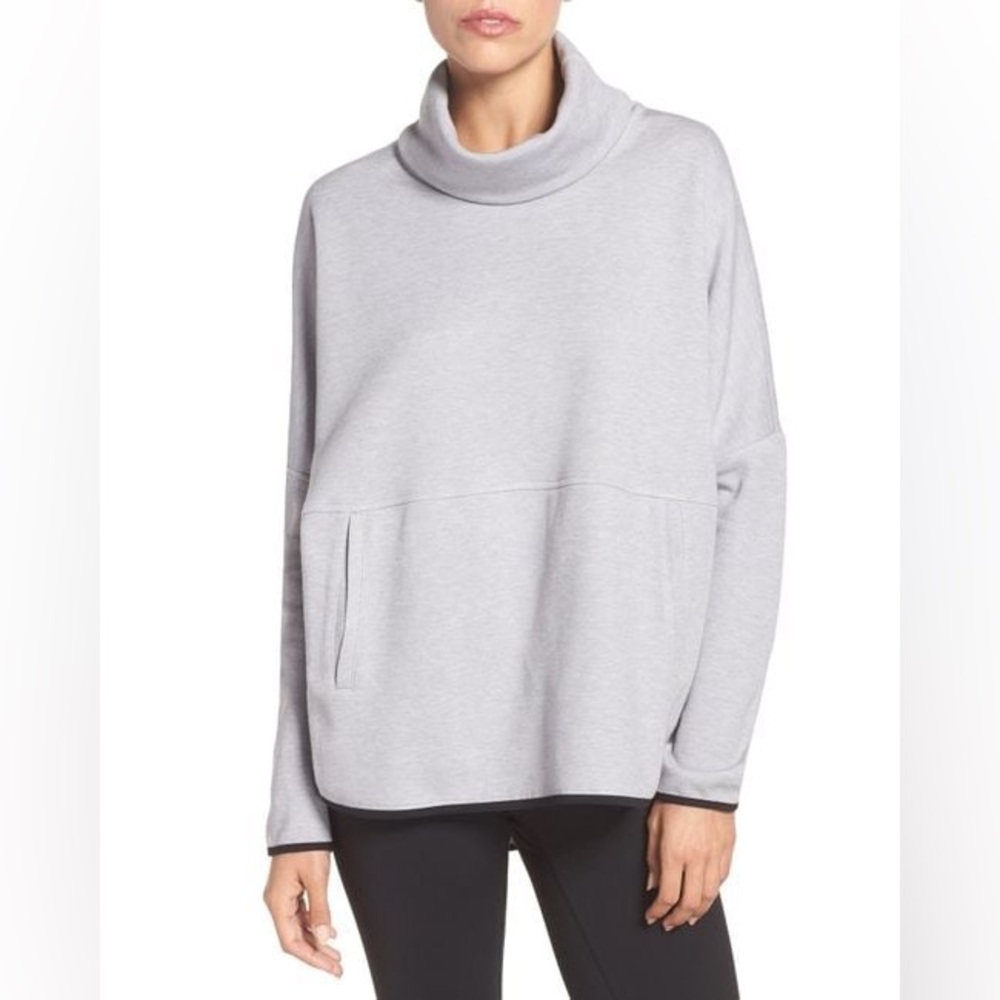 The North Face Gray Women's Top Poncho Style Top